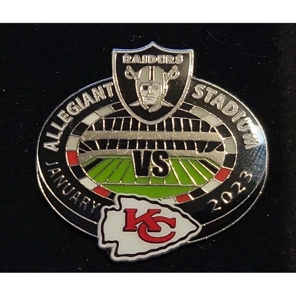 Las Vegas Raiders VS Kansas City Chiefs GAME DAY PIN 1/8/2023 NEW NO PACKAGE